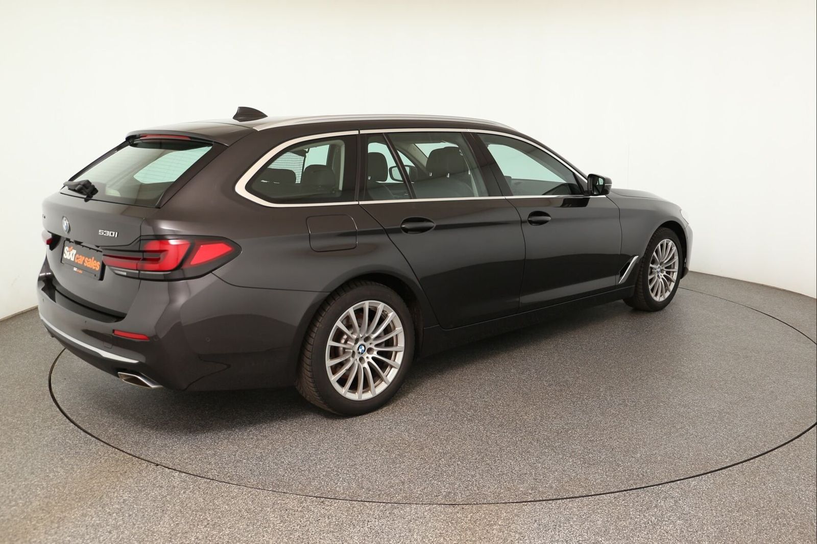 BMW 530i xDrive Luxury ACC PANO HUD 360° elSitze AHK foto 6