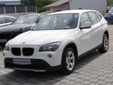 BMW X1 18 i sDrive AUTOMATIK/2.Hand/nur 74.000km/PDC - BMW X1 aus 2012 mit Benzin-Antrieb