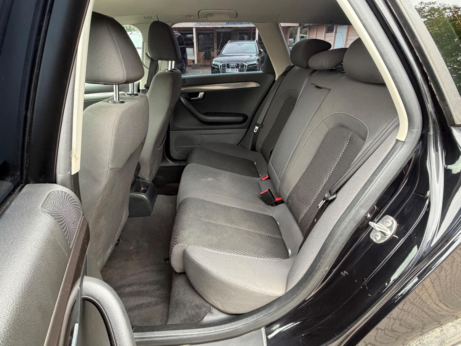 Seat Exeo 2012 — photo 11
