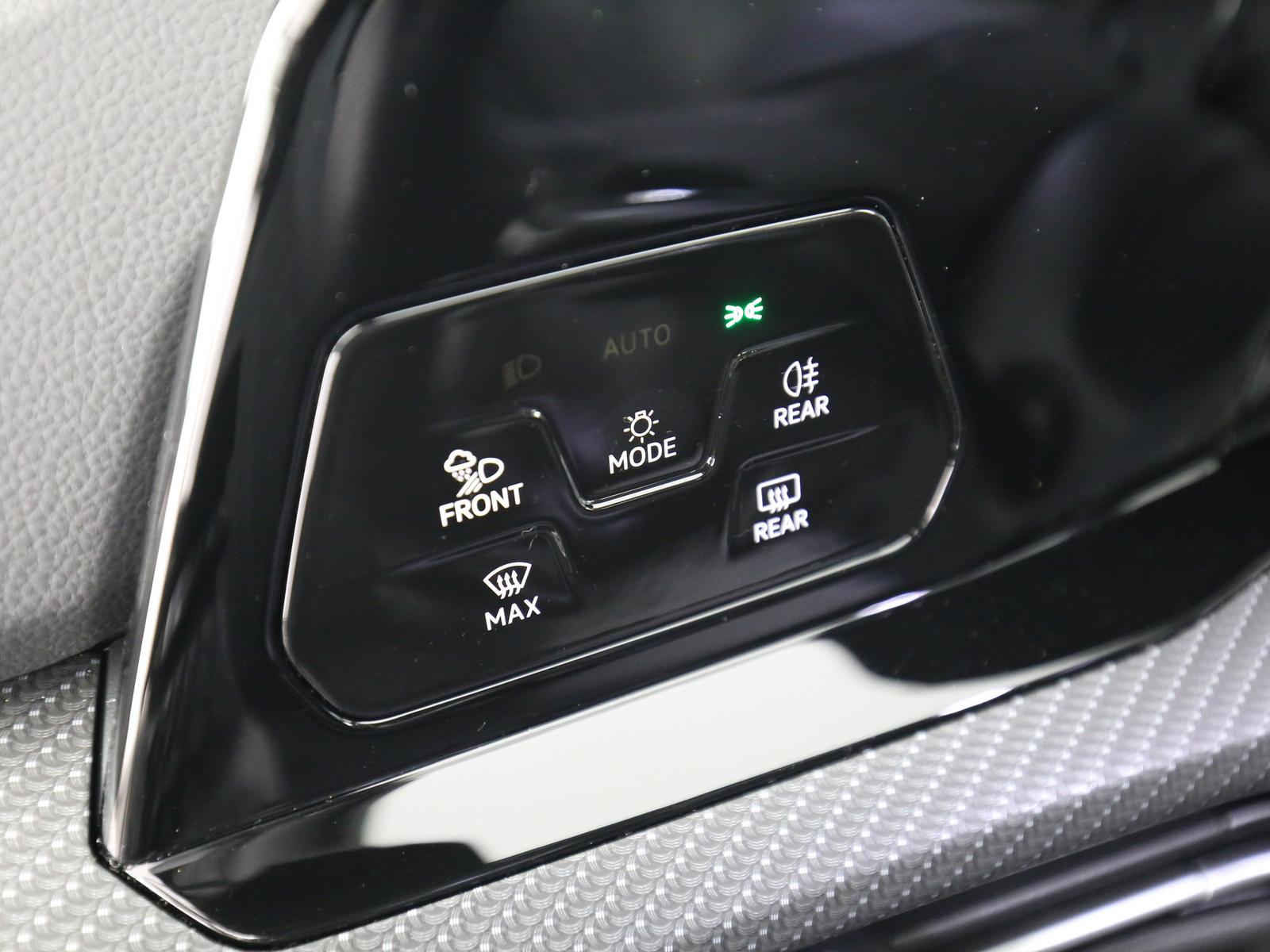 Volkswagen Golf VIII Variant 2.0 TSI DSG R-line LED Navi H, миниатюра 17