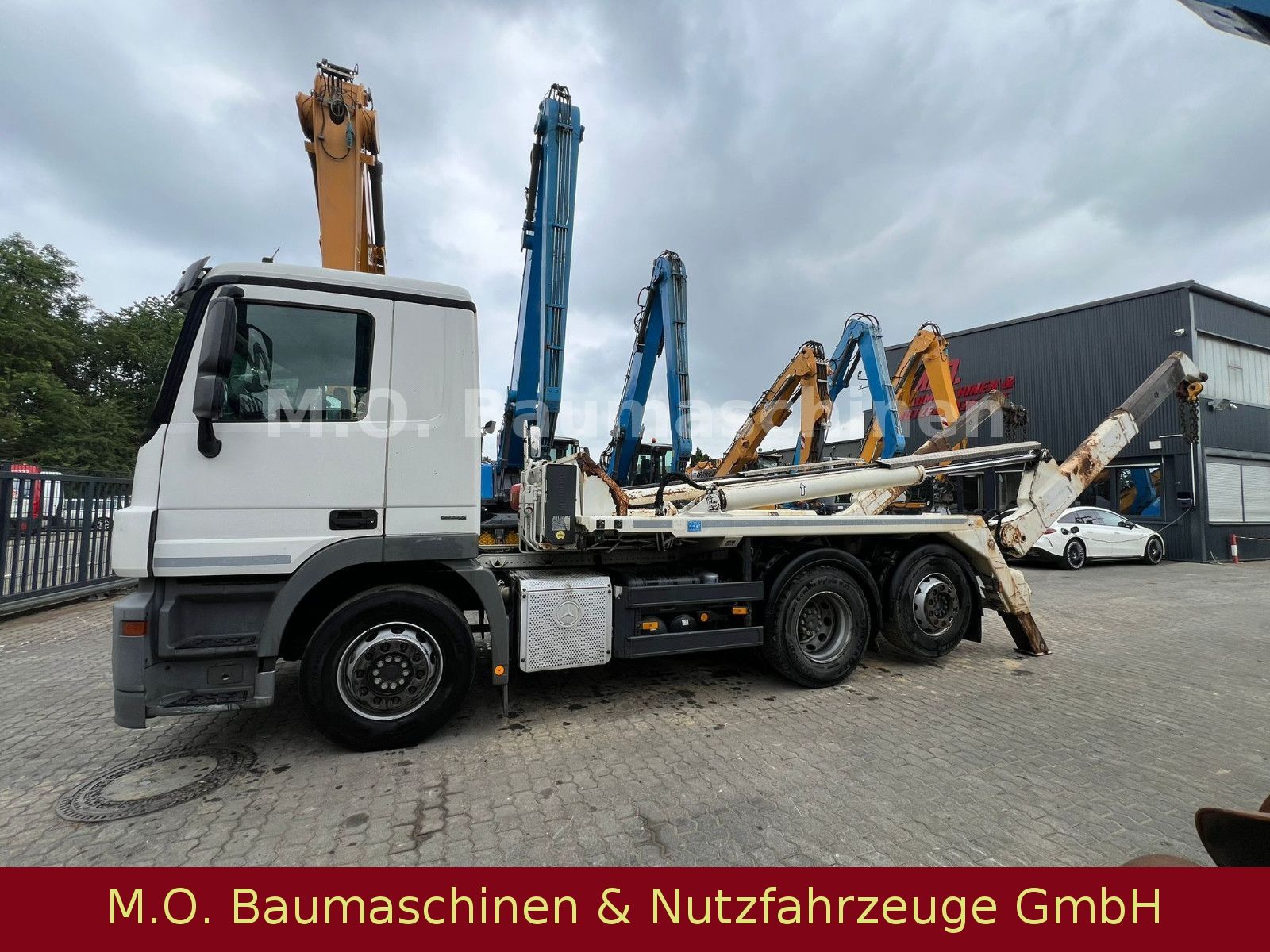 Fahrzeugabbildung Mercedes-Benz Actros 2541/Klima/3 Achser/6x2/TÜV NEU