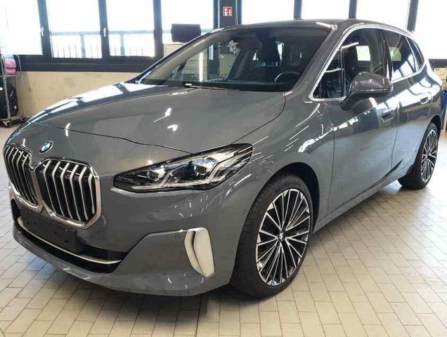 BMW 218i Active Tourer Luxury Line -- AHK/ 19LM