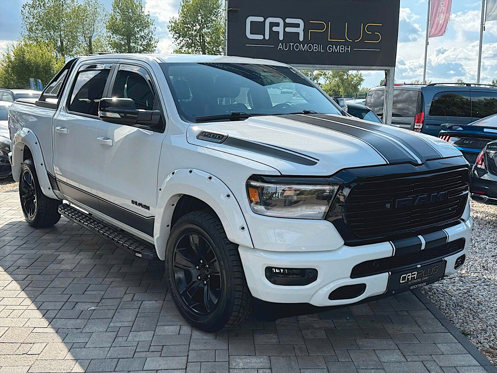 Fahrzeugabbildung Dodge RAM 5.7 V8 HEMI NightEdition Offroad 4x4 eTorque