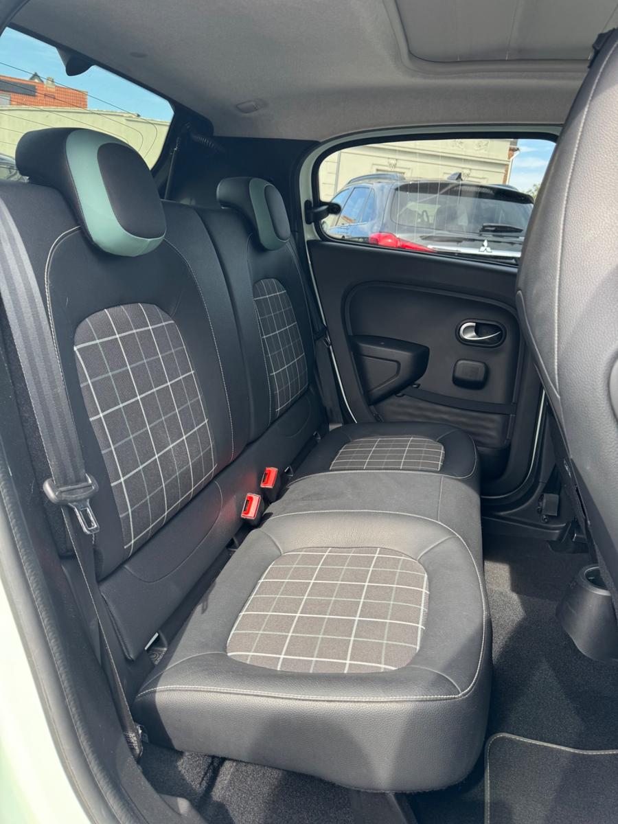 Renault Twingo La Parisienne SHZ+PDC+AC+WKR+LED+BLUE+LS+