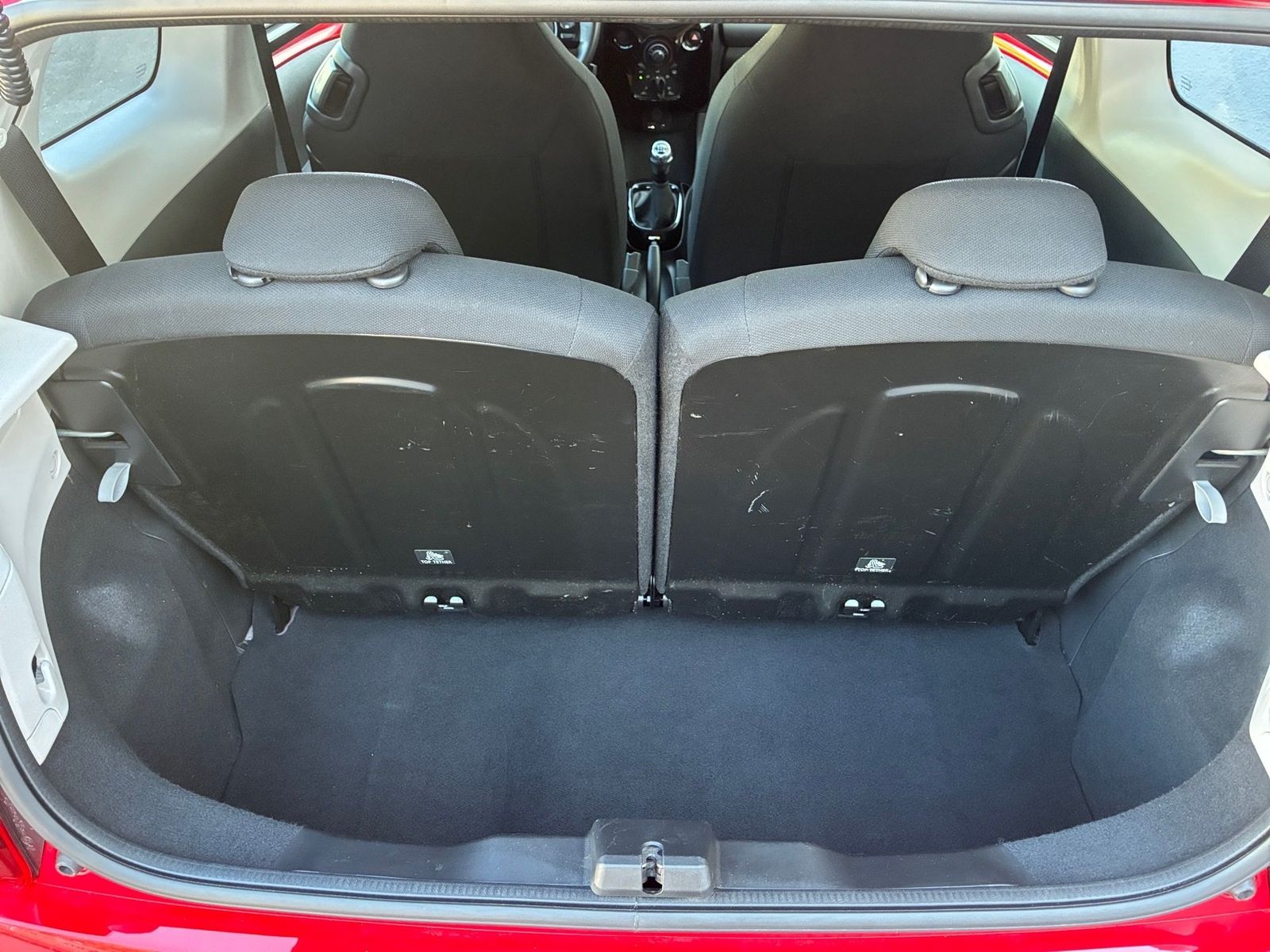Fahrzeugabbildung Peugeot 108 1.0 VTi Style Klima,Radio,Allwetterreifen