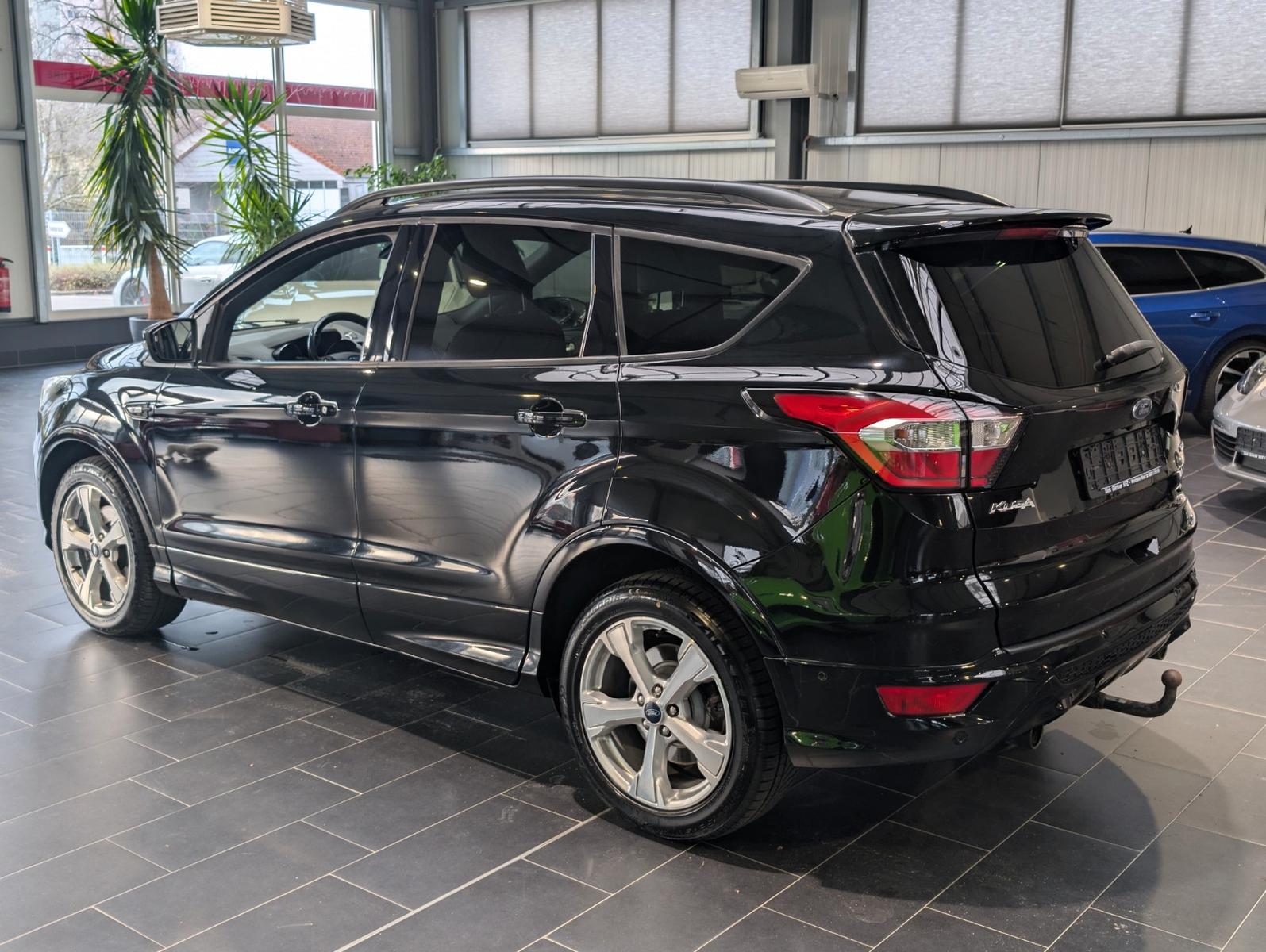 Ford Kuga 1.5 EcoBoost 4x4 Aut. ST-Line