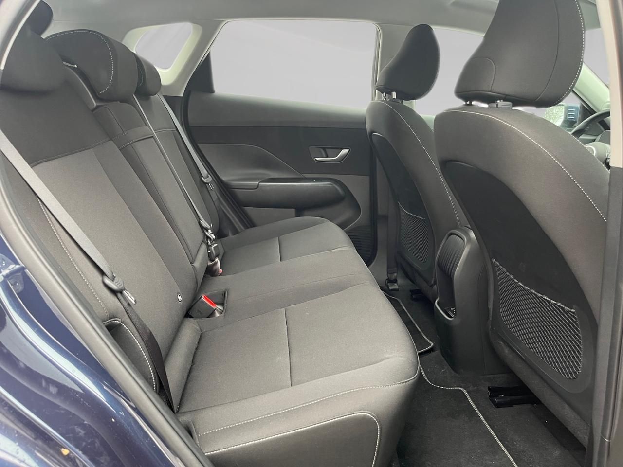 Fahrzeugabbildung Hyundai KONA ADVANTAGE ACC AUT Akustikglas Fernlichtass.