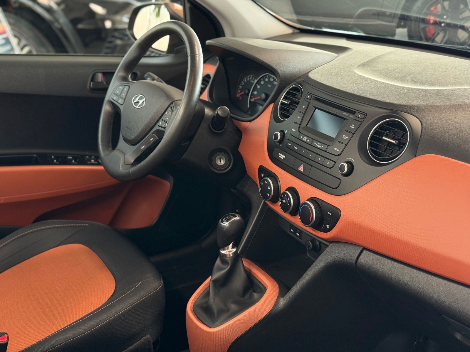 Fahrzeugabbildung Hyundai i10 1.0 Trend  Klima Sitzheizung Allwetterreifen