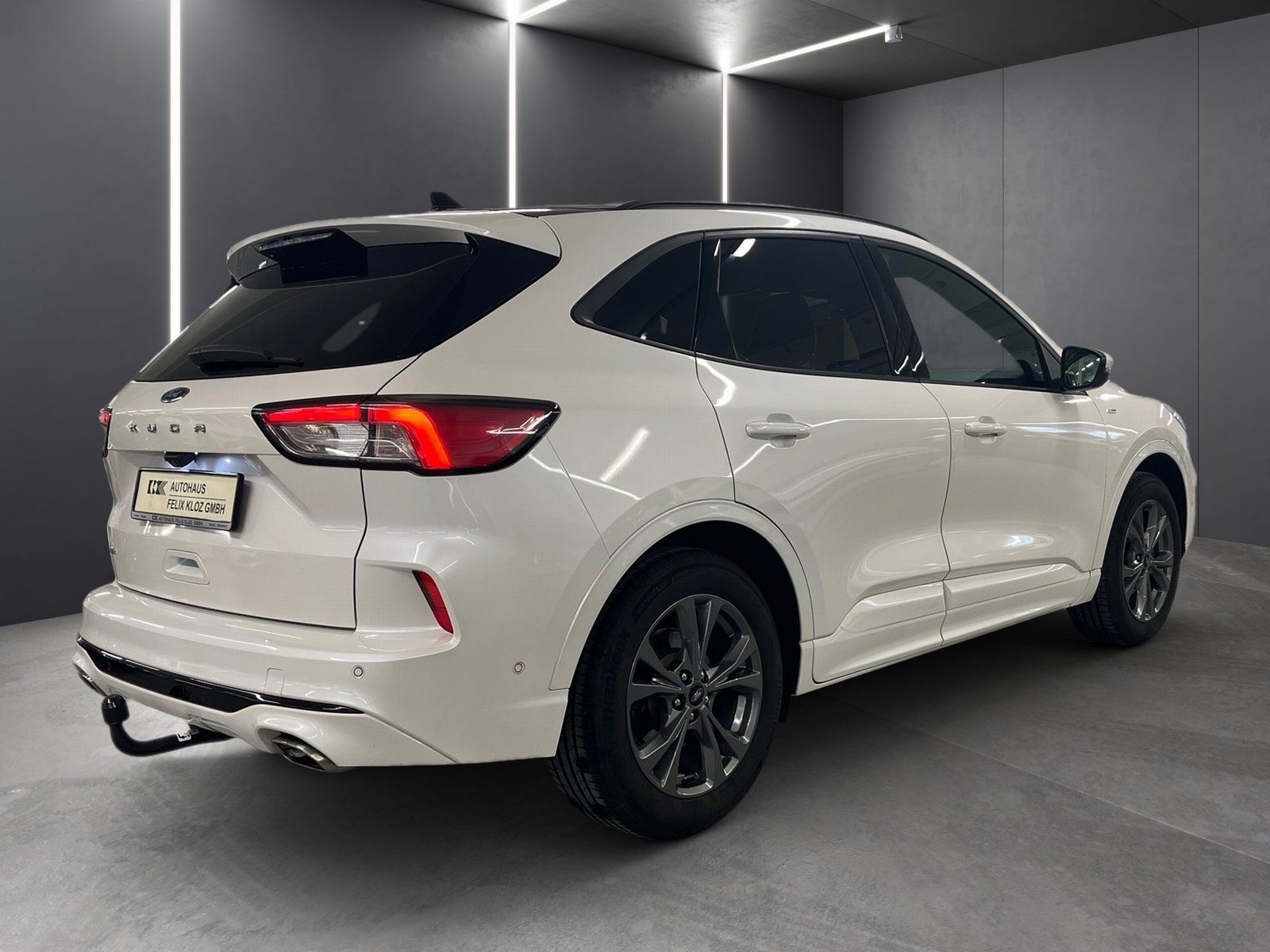 Fahrzeugabbildung Ford Kuga 2.0 EcoBlue ST-Line X*AHK*Panorama*Fahrassi