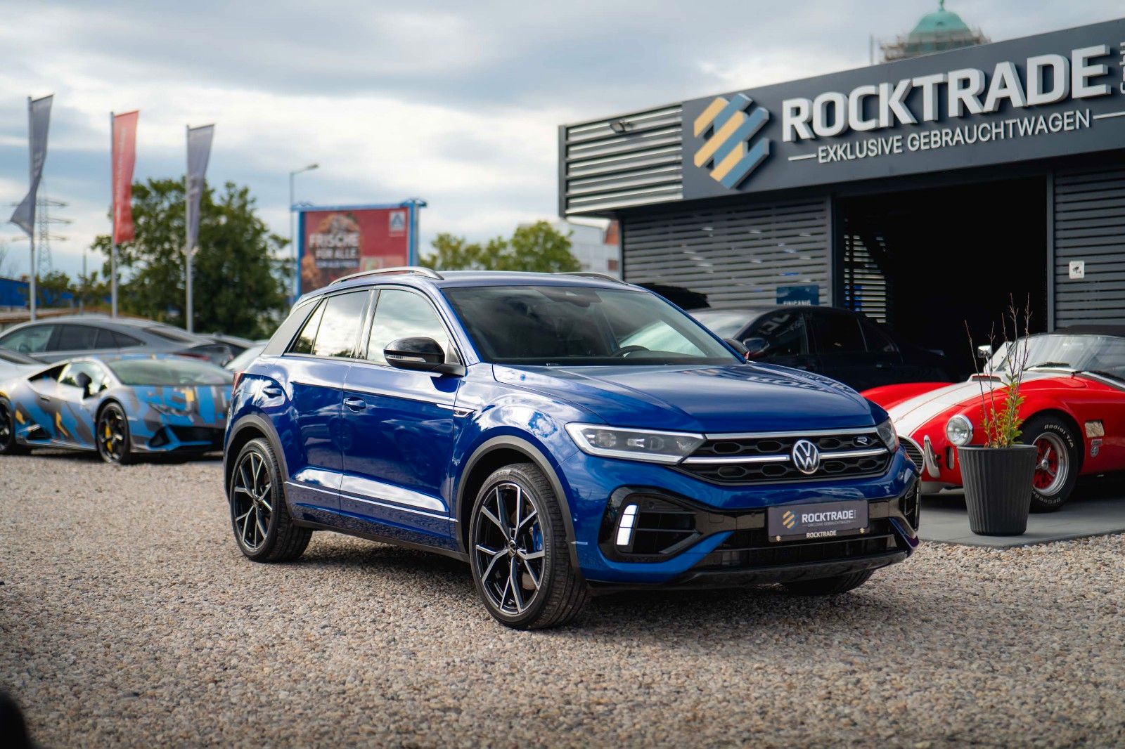 Fahrzeugabbildung Volkswagen T-Roc R 4Motion Black Design *ACC*Matrix*DAB+*
