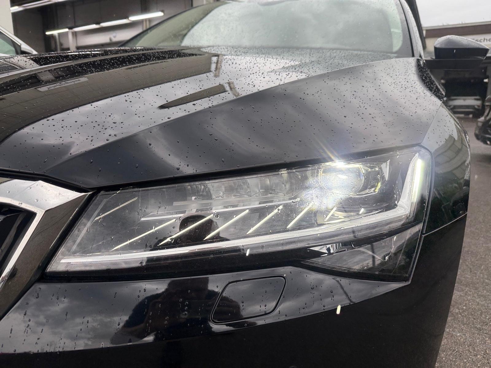 Skoda Superb Combi *STHZ*PANO*NAVI*LEDER*KAMERA*MATRIX, миниатюра 3