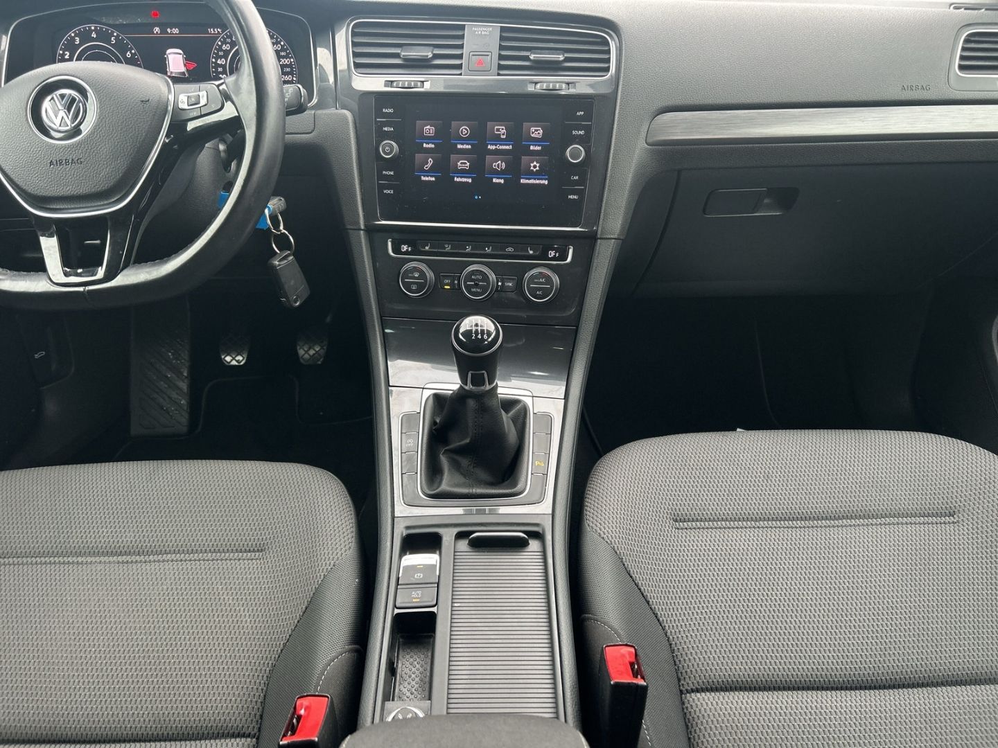 Fahrzeugabbildung Volkswagen Golf VII Comfortline BMT Start-Stopp 1.0 TSI EU6