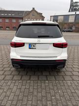 Mercedes-Benz GLB 250 4M AMG Night PANO 360 Burmester MBUX - Mercedes-Benz GLB 250 mit Panoramadach