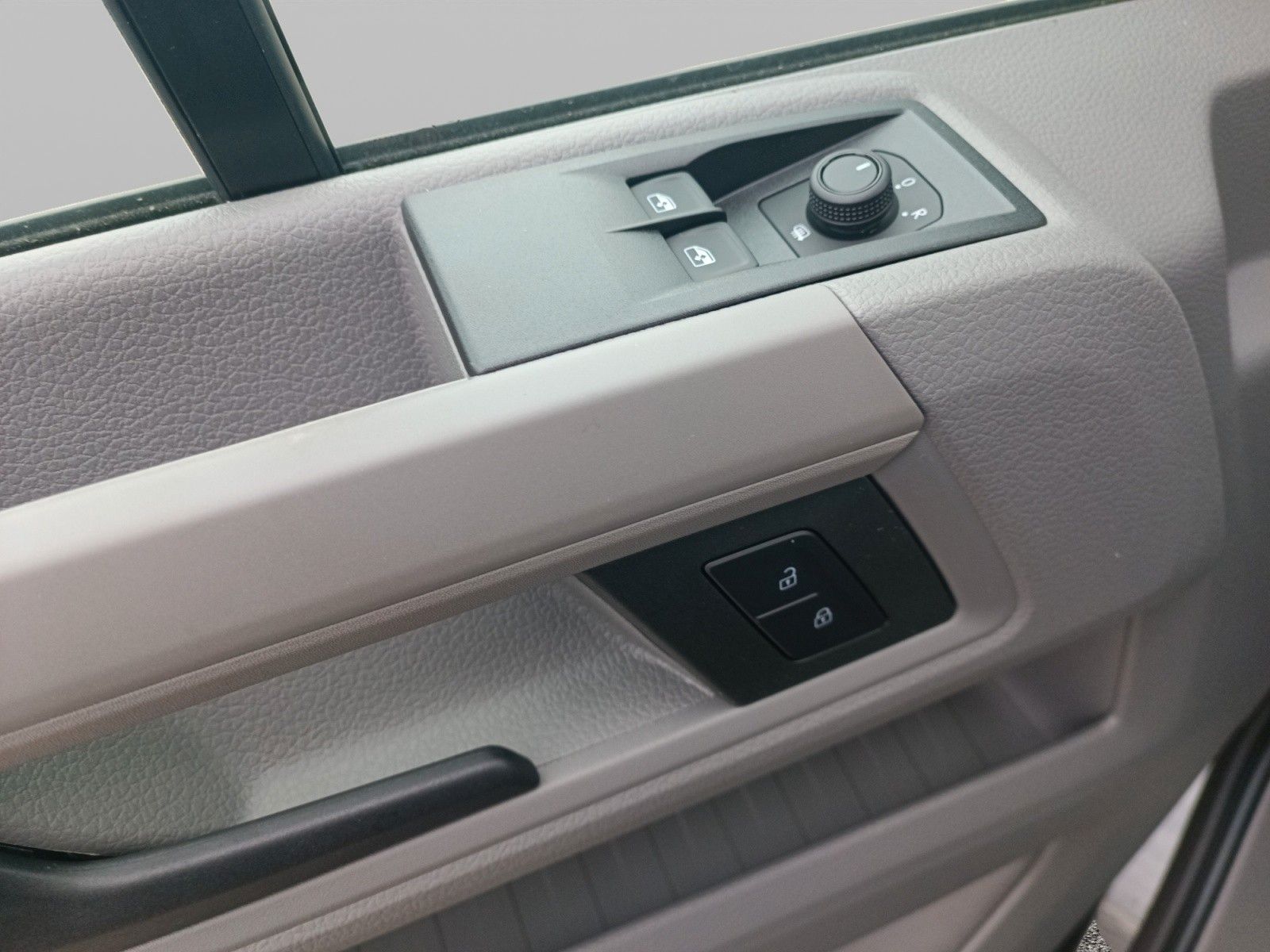 Fahrzeugabbildung Volkswagen Crafter 35 TDI 4MOTION Aut *LED*AHZV*RFK*SHZ*APP