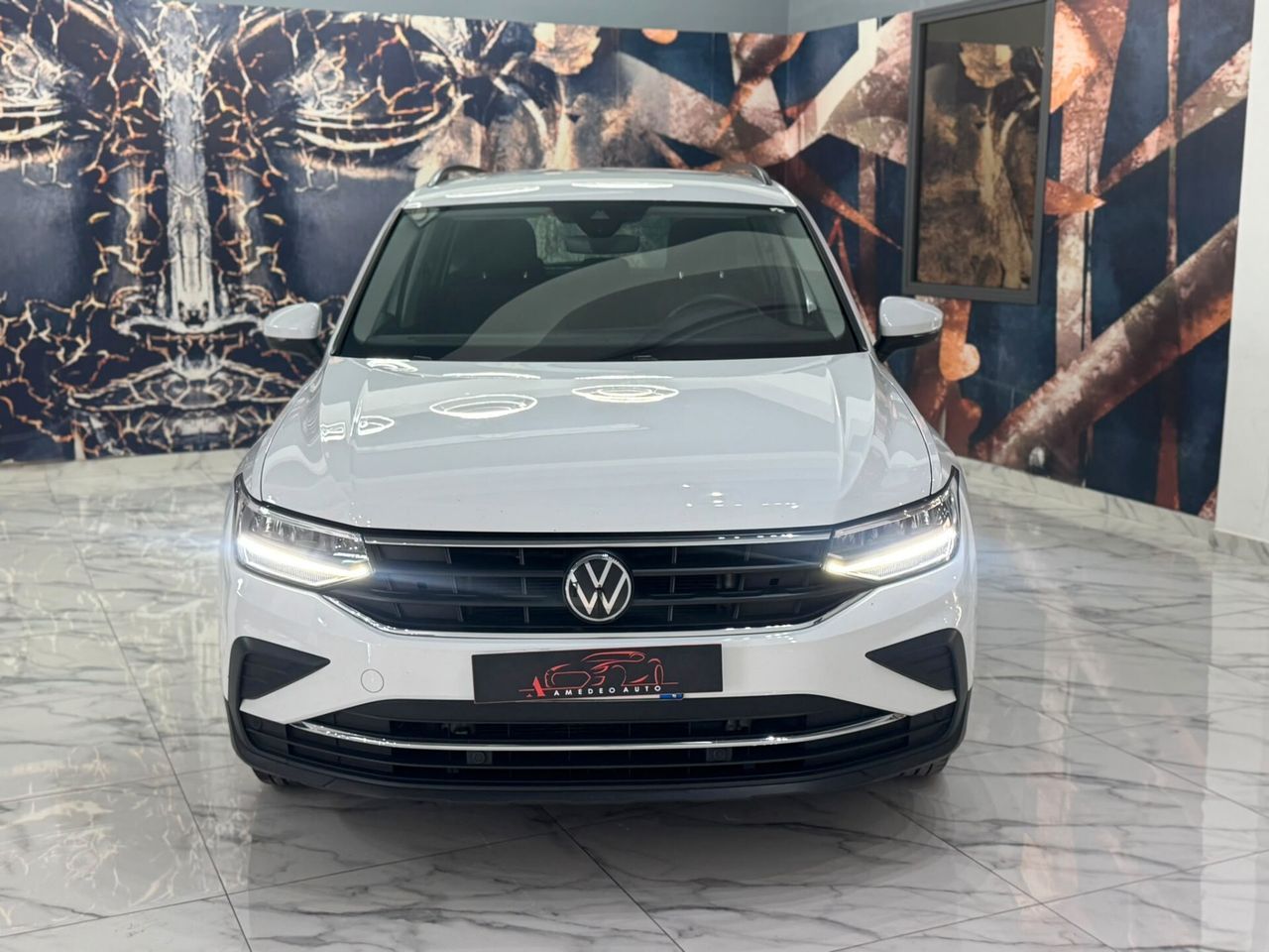 Volkswagen Tiguan 2.0 TDI 150 CV SCR DSG Eleganc imagem 2