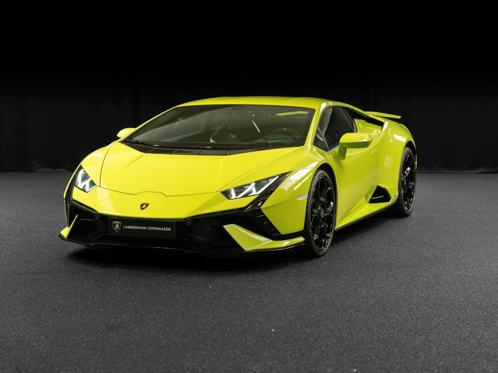LAMBORGHINI Huracan