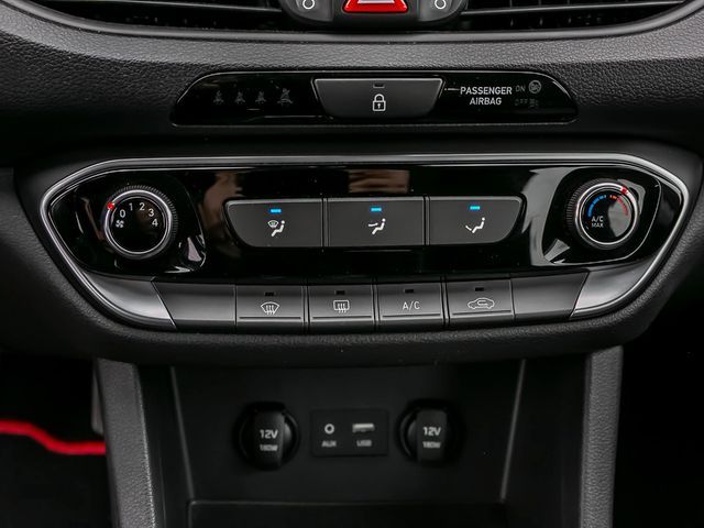 Hyundai i30 1.4 Select Kamera Navi Spurhalteassistent