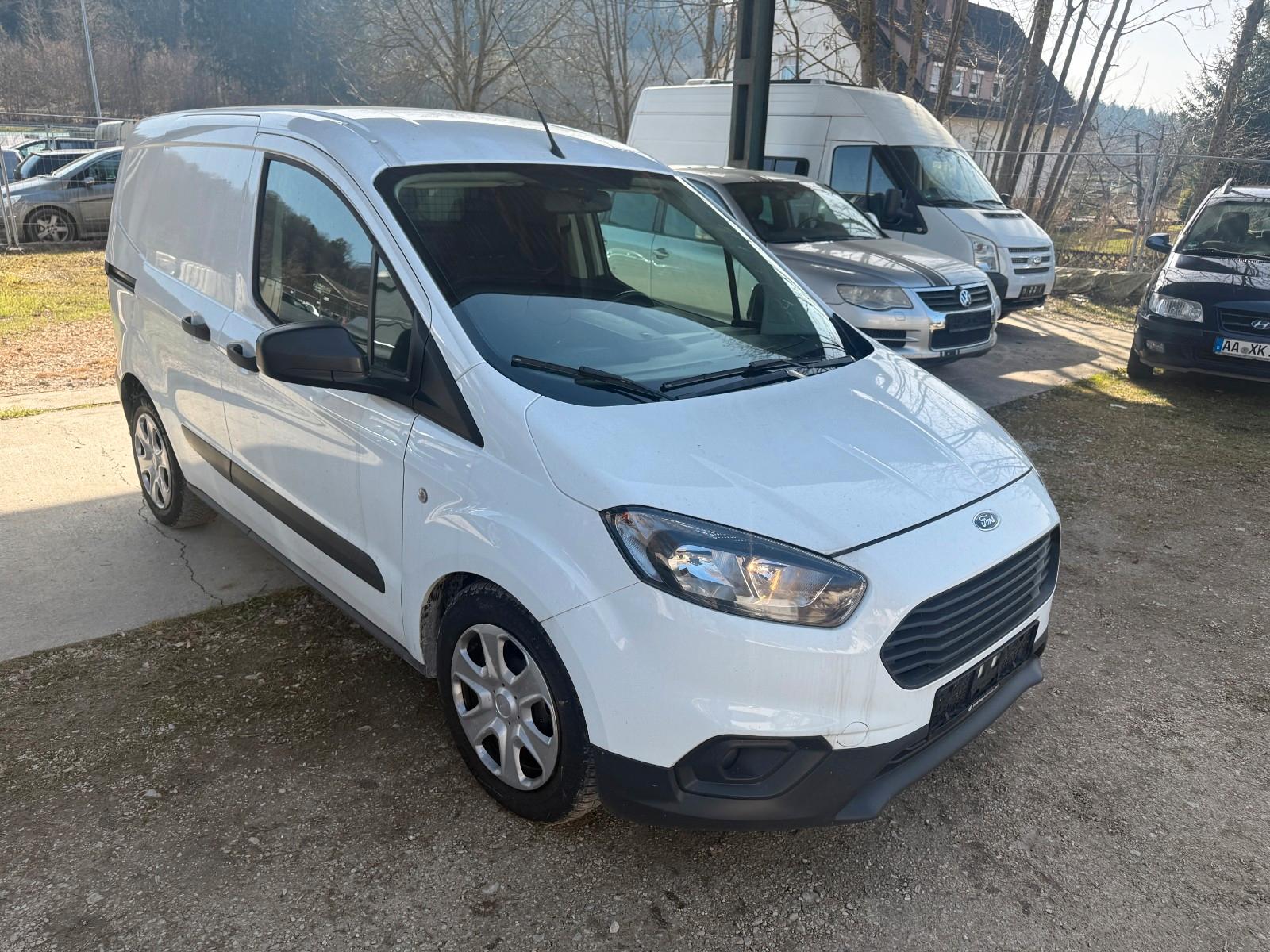 Ford Transit Courier