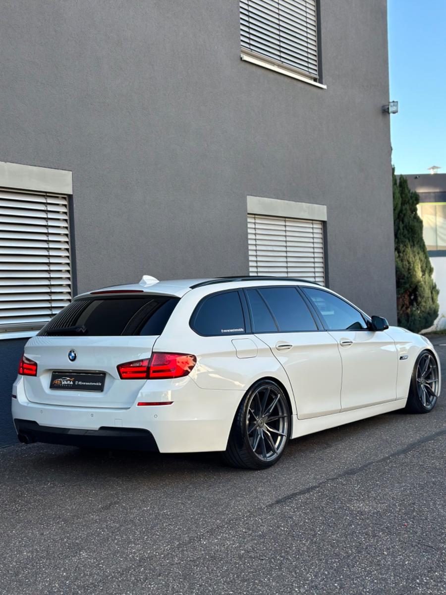 BMW 520 d Touring F11 M-Paket/Leder/Panorama/20Zoll