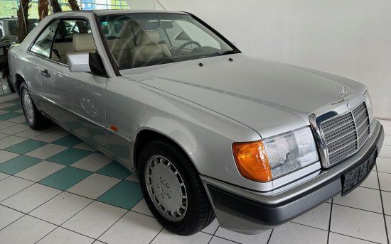 Mercedes-Benz 200CE 124 mit erst 17.770Km