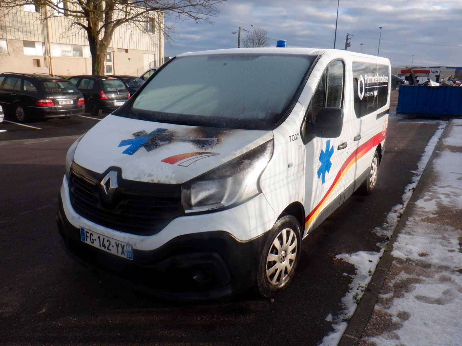 Renault Trafic 1.6 dci 125 ch l2h1 ambulance
