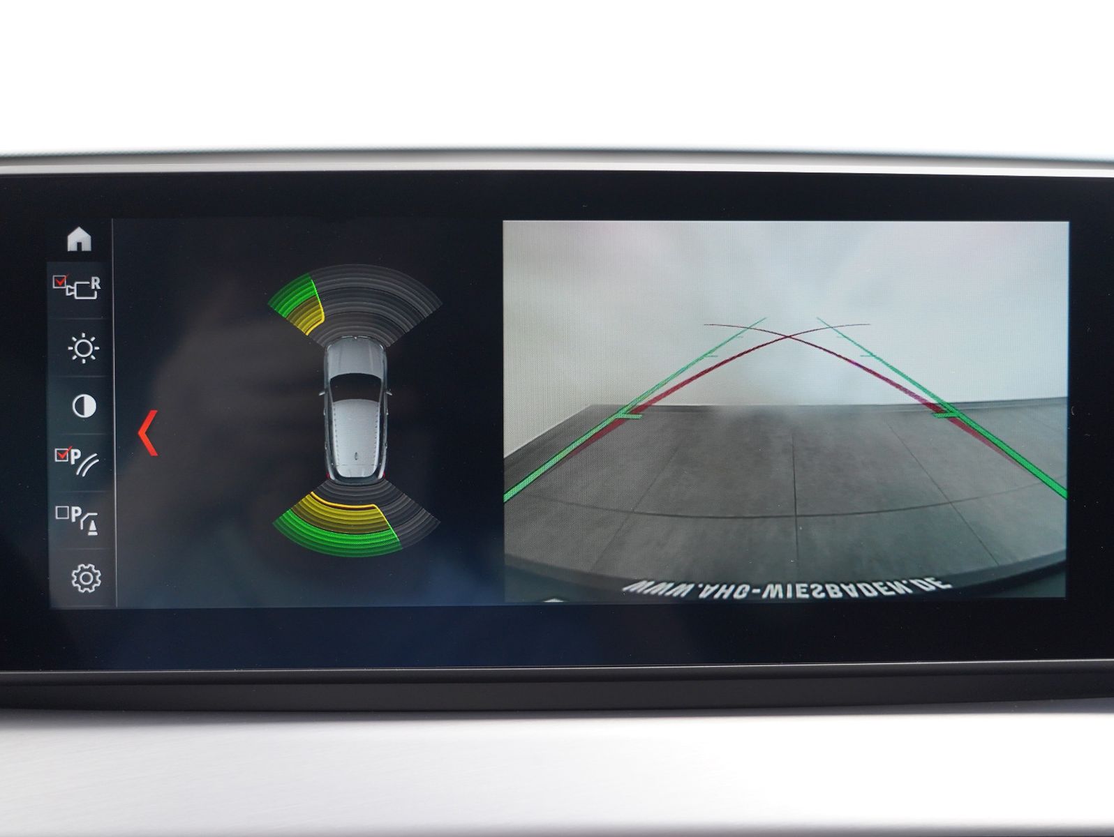 Fahrzeugabbildung BMW X2 sDrive 20 i M Sport LED/HEADUP/KEYLESS/KAMERA