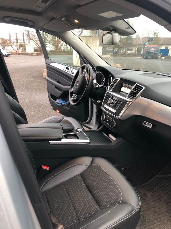 Mercedes-Benz ML 250