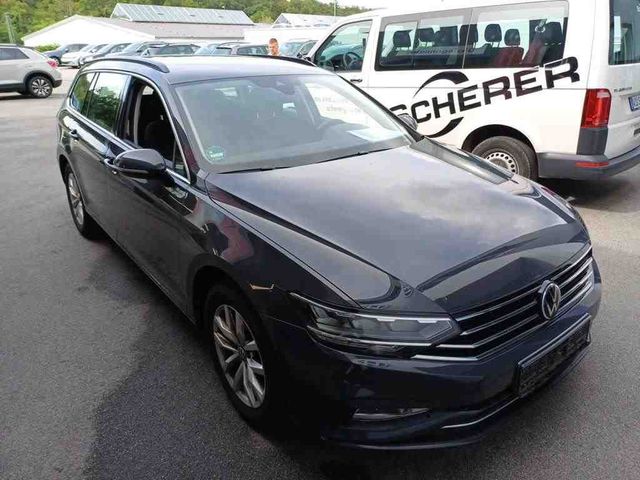 Volkswagen PASSAT 2.0TDI*DSG*NAV*LED*KAM*DAB*ACC*DCC*1H