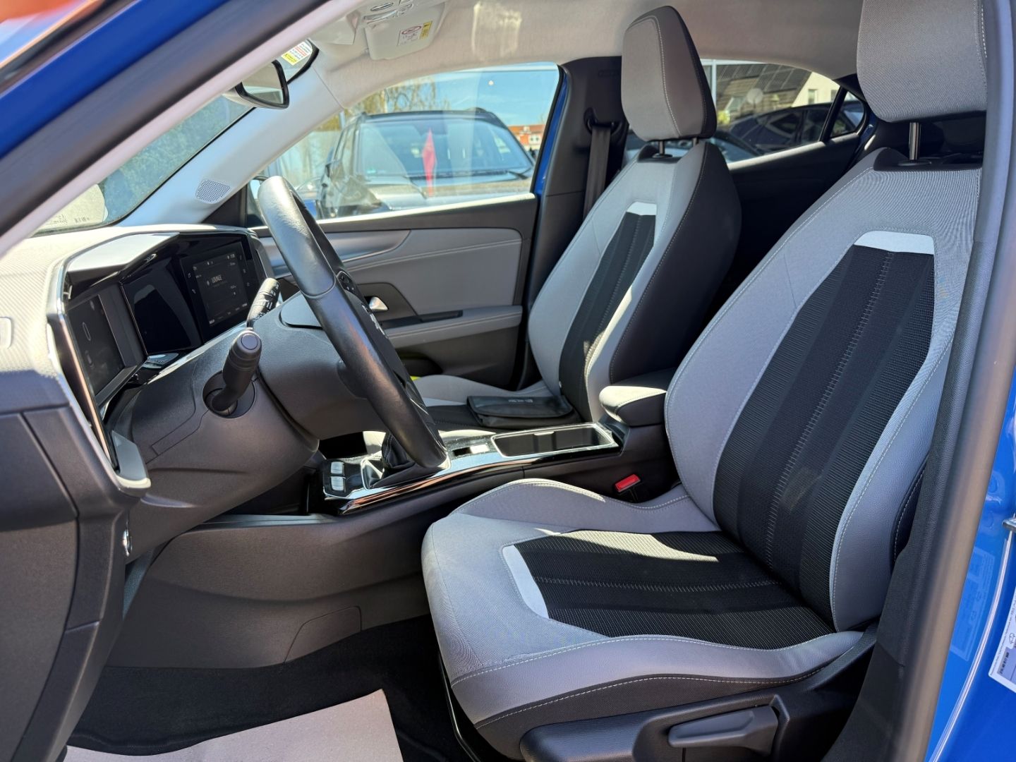 Fahrzeugabbildung Opel Mokka Elegance 1.2 Turbo SHZ+LHZ+Kamera