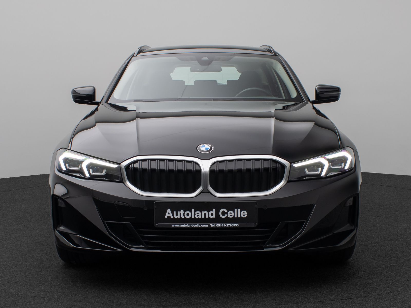 Fahrzeugabbildung BMW 318i DAB PDC Widscreen Geschwindigkeitsreg LED