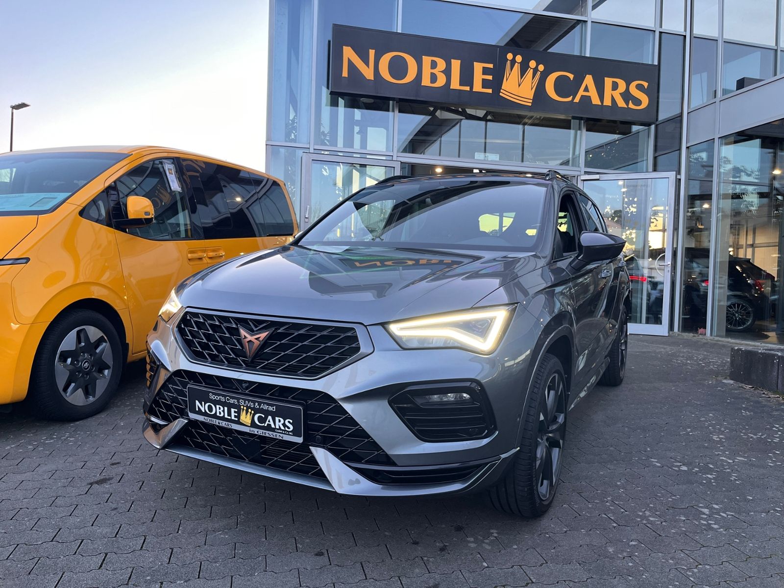 Fahrzeugabbildung CUPRA Ateca 2.0 TSI DSG Allrad BEATS NAVI