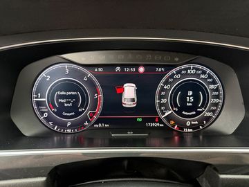 Volkswagen Tiguan Allspace - 12