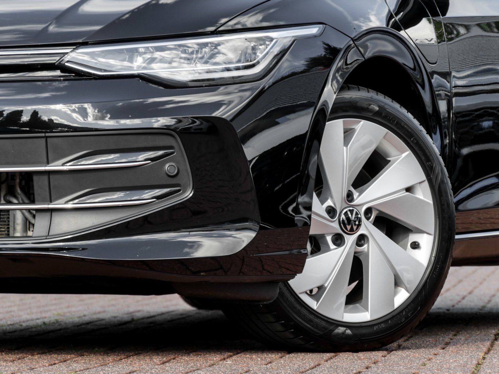 Volkswagen Golf VIII 1.5 e-Hybrid Energy DSG ACC AHK NAVI K foto 5