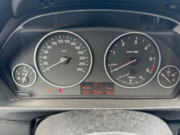 BMW 318 - 12