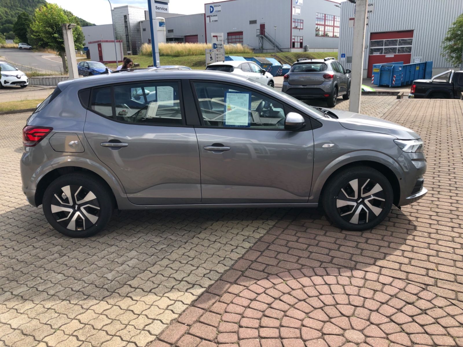 Dacia Sandero - Bild 7