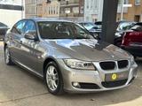 BMW 320i Edition Sport Automatik *Garagenwagen* - BMW 320 aus 2010: 320i