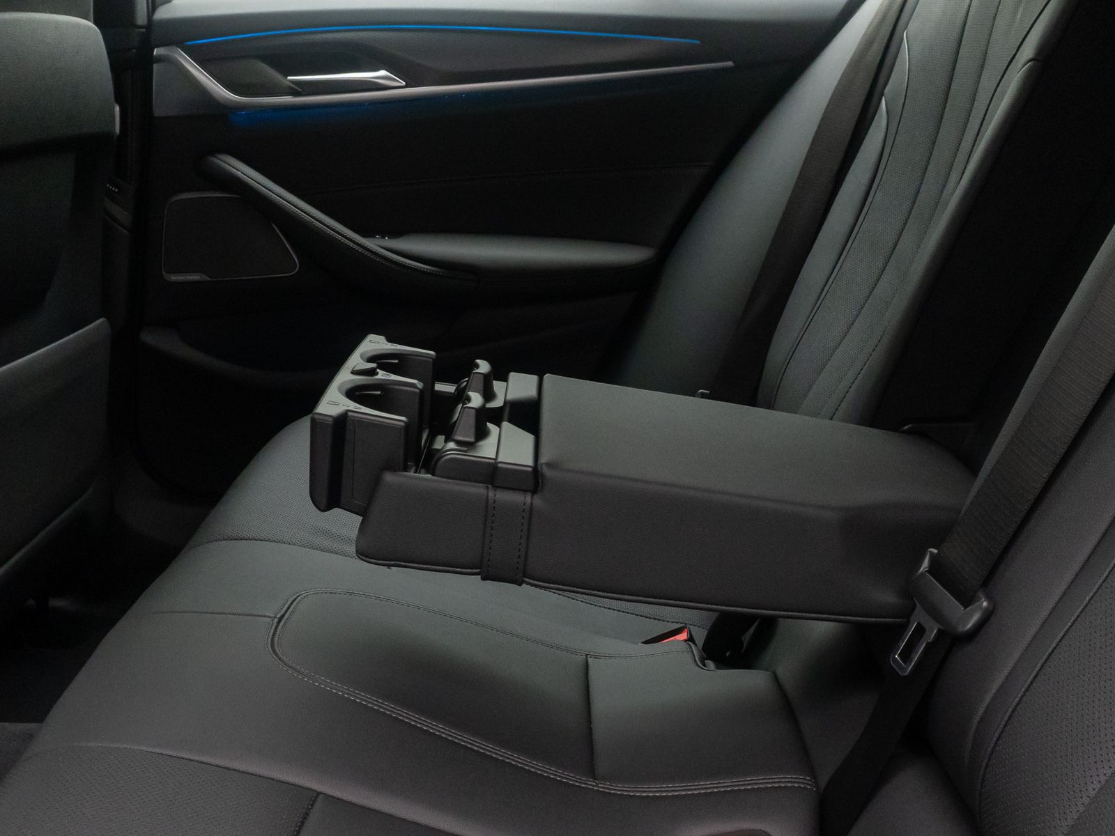 Fahrzeugabbildung BMW 530e xD M Sport H/K DAB HUD Individual 19Zoll