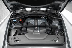 Cullinan BLACK BADGE 2026 GREY/RED STARLIGHT VIP