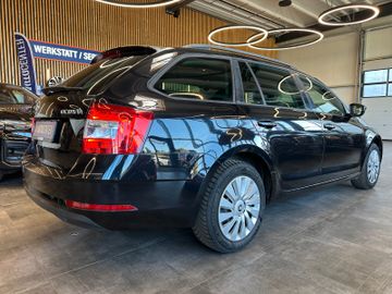 Skoda Octavia *ACC*PDC*NAVI*2-Zonen*Car-PLAY*