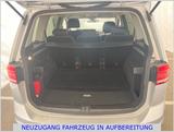 Volkswagen Touran COMFORTL SHZ/ACC/AHK/MASS./KAMERA/KEYLESS - VW Touran Gebrauchtwagen in Oldenburg