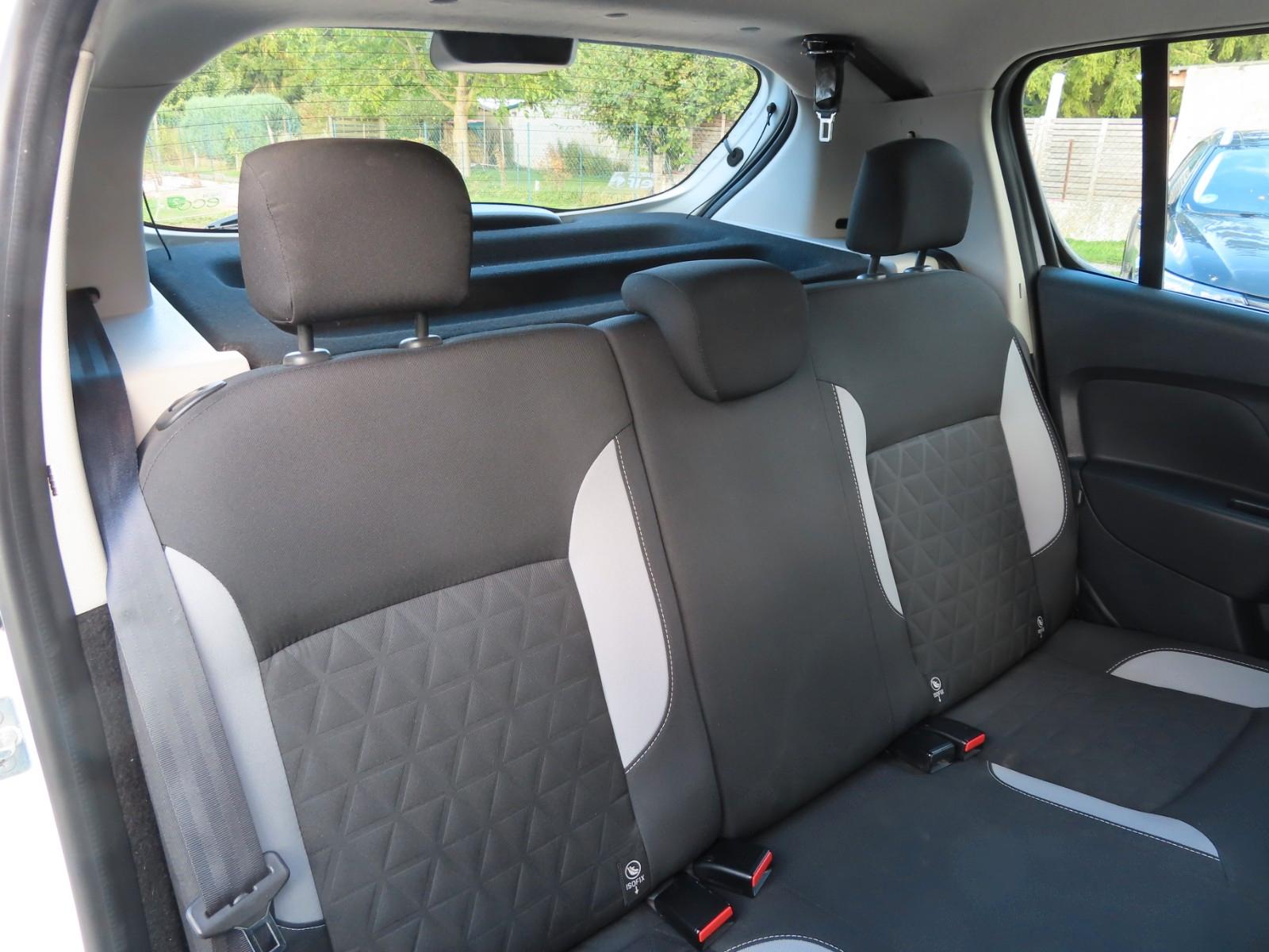 Dacia Sandero 2015 — photo 10