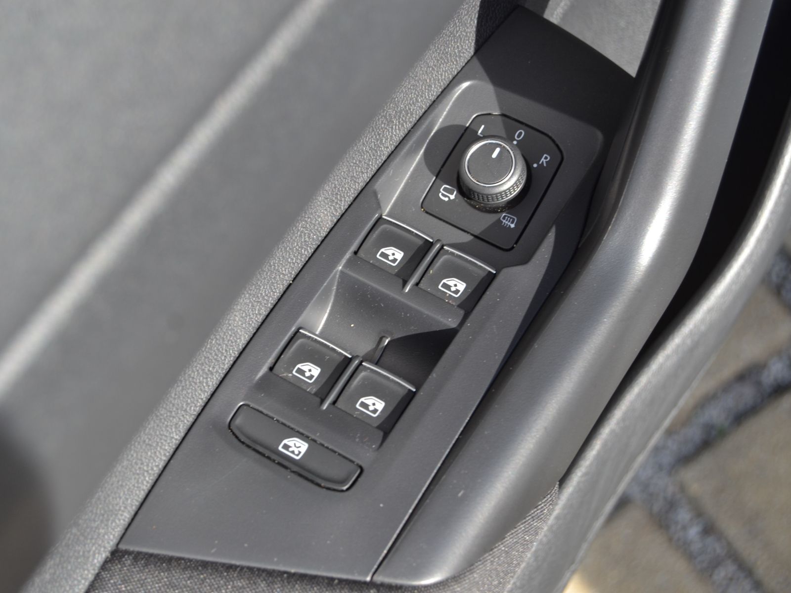 Taigo 1.0 TSI 110 PS R-Line BLACK-STYLE/MATRIX-L
