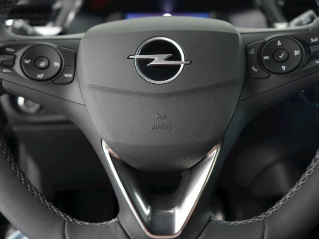 Corsa F FACELIFT GS+LED LICHT+NAVI+RÜCKFAHRKAMER