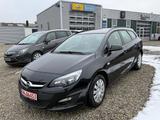Opel Astra J Sports Tourer Selection AHK+8-fach - Opel Astra: F