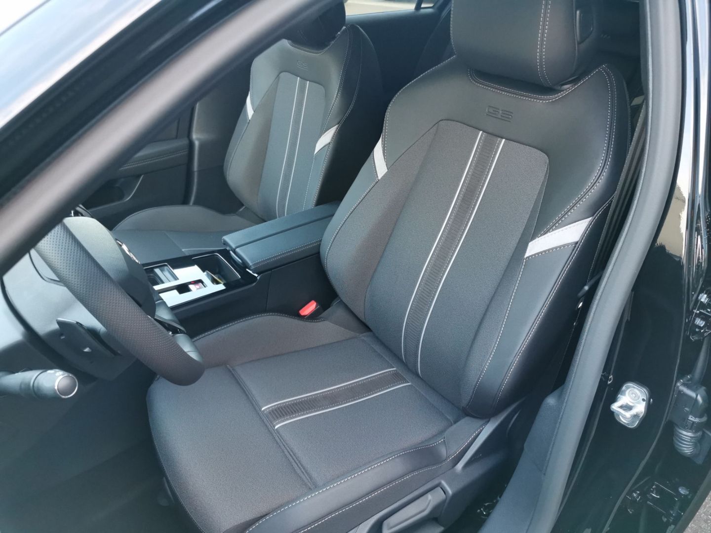 Fahrzeugabbildung Opel Astra Sports Tourer GS Navi digi.Cockpit LED SHZ