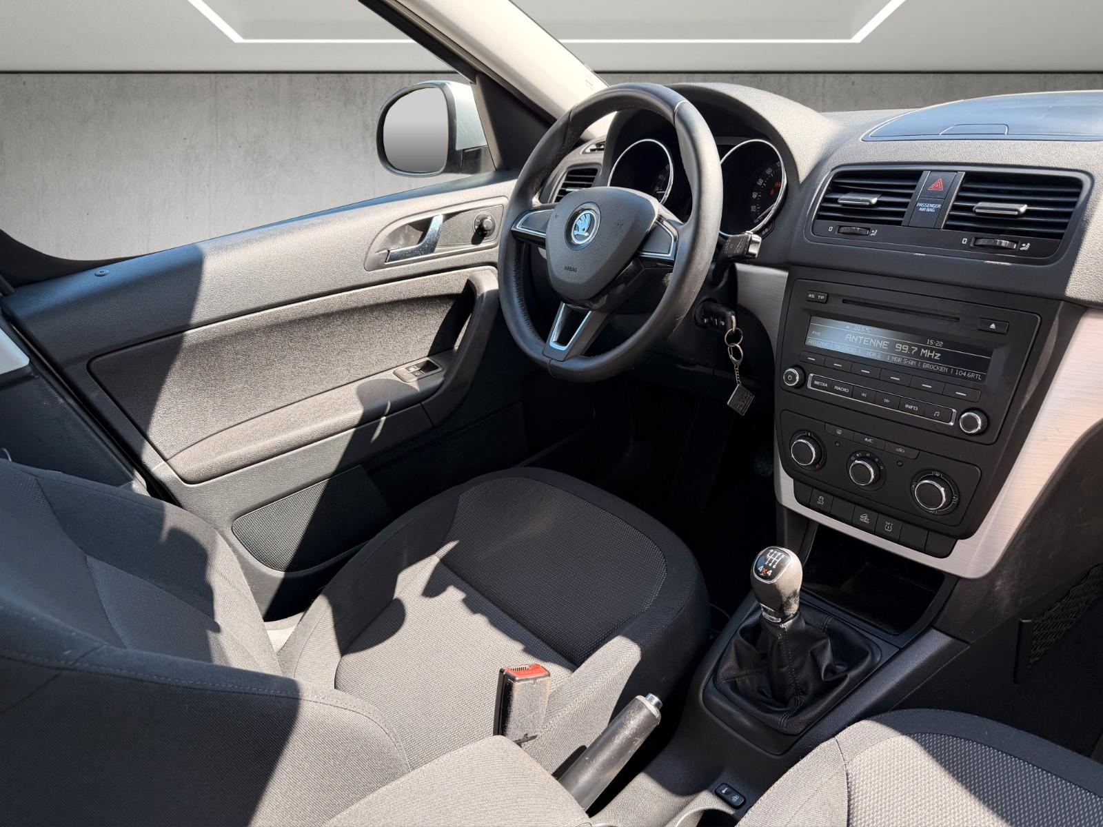 Skoda Yeti Outdoor 2.0 TDI 170 ch 4x4 • Régulateur • Radar de recul • Barres de toit