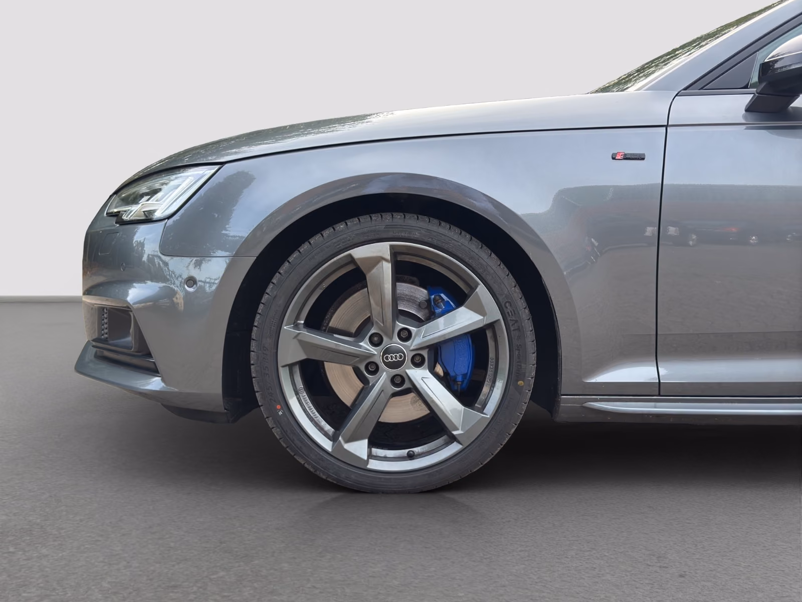 Audi A4 Avant quattro sport 2.0 * 252 PS * S-Tronic *