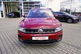 Volkswagen Tiguan 2.0 TSI DSG 4M Sound LED Navi ACC Kamera - mit Benzin-Antrieb: Beheizbare Frontscheibe, Geländewagen