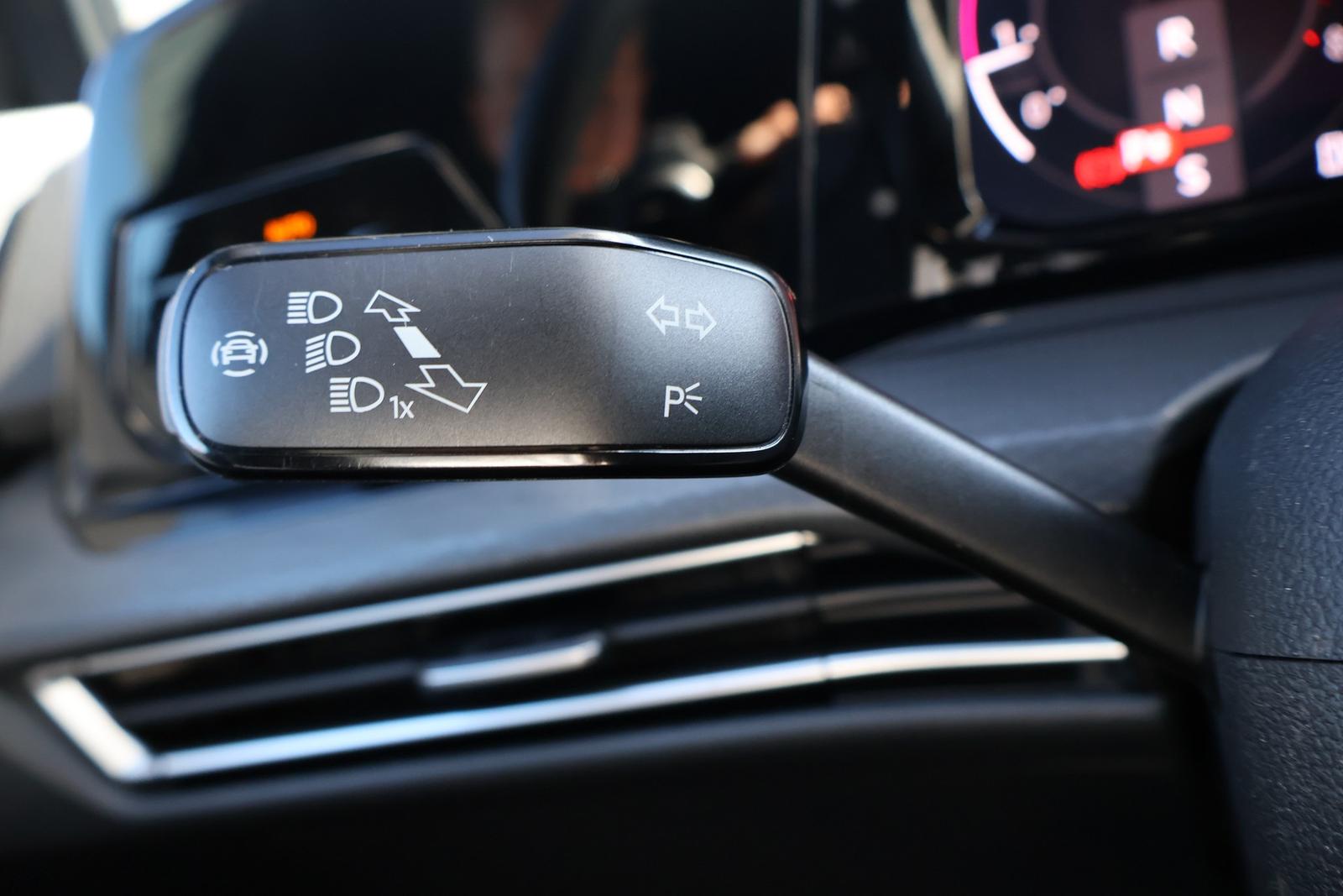 Volkswagen Golf VIII 2.0 TSI DSG GTI LED Navi ACC Kamera, миниатюра 29