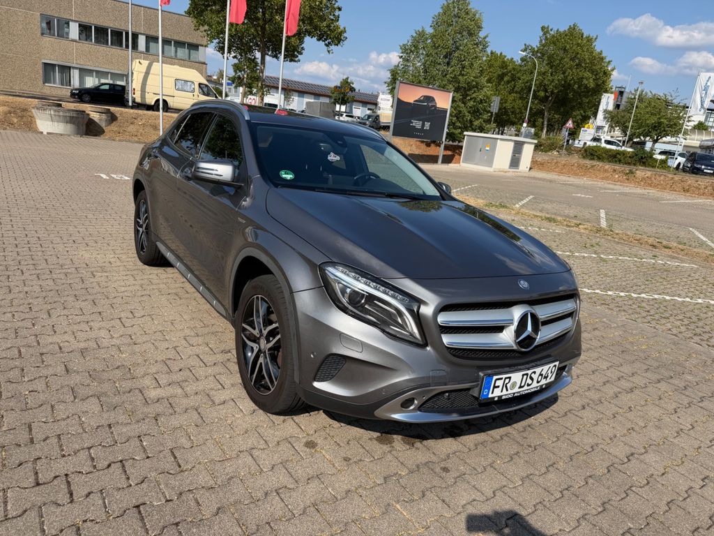 Image of Mercedes-Benz GLA 180